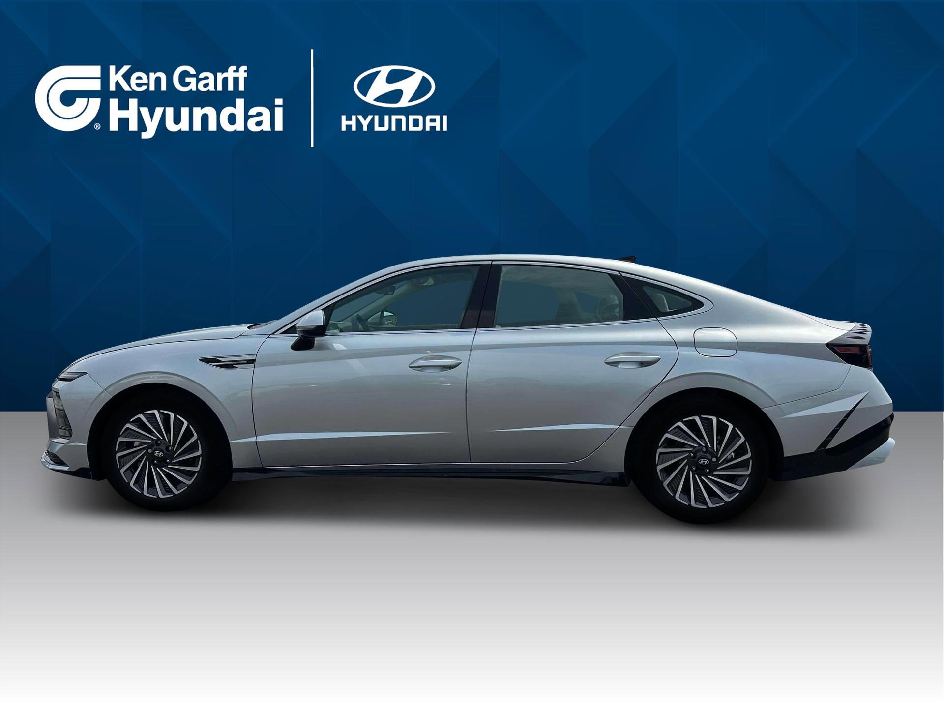 2025 Hyundai Sonata Hybrid Limited photo 3
