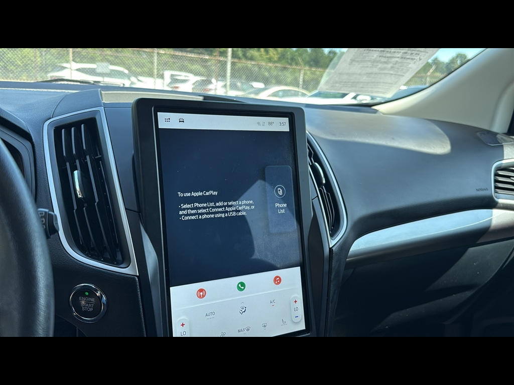 2023 Ford Edge SEL photo 16