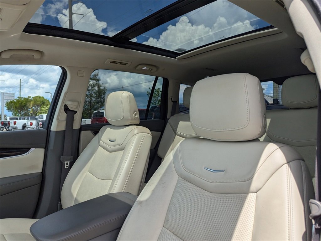 2021 Cadillac XT4 Premium Luxury photo 23