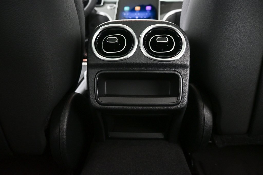 2025 Mercedes Benz C 300 photo 15