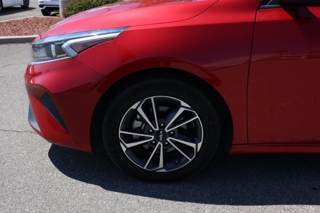 2022 Kia Forte LXS photo 9