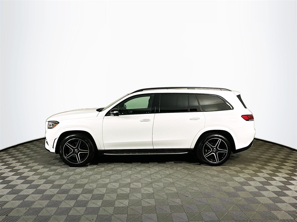 2023 Mercedes Benz GLS 450 4MATIC photo 3