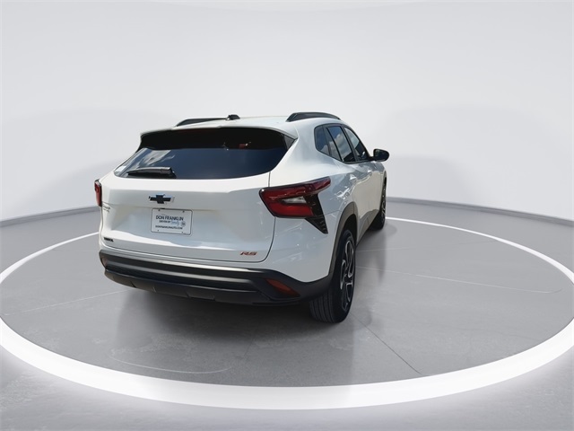 2025 Chevrolet Trax photo 8