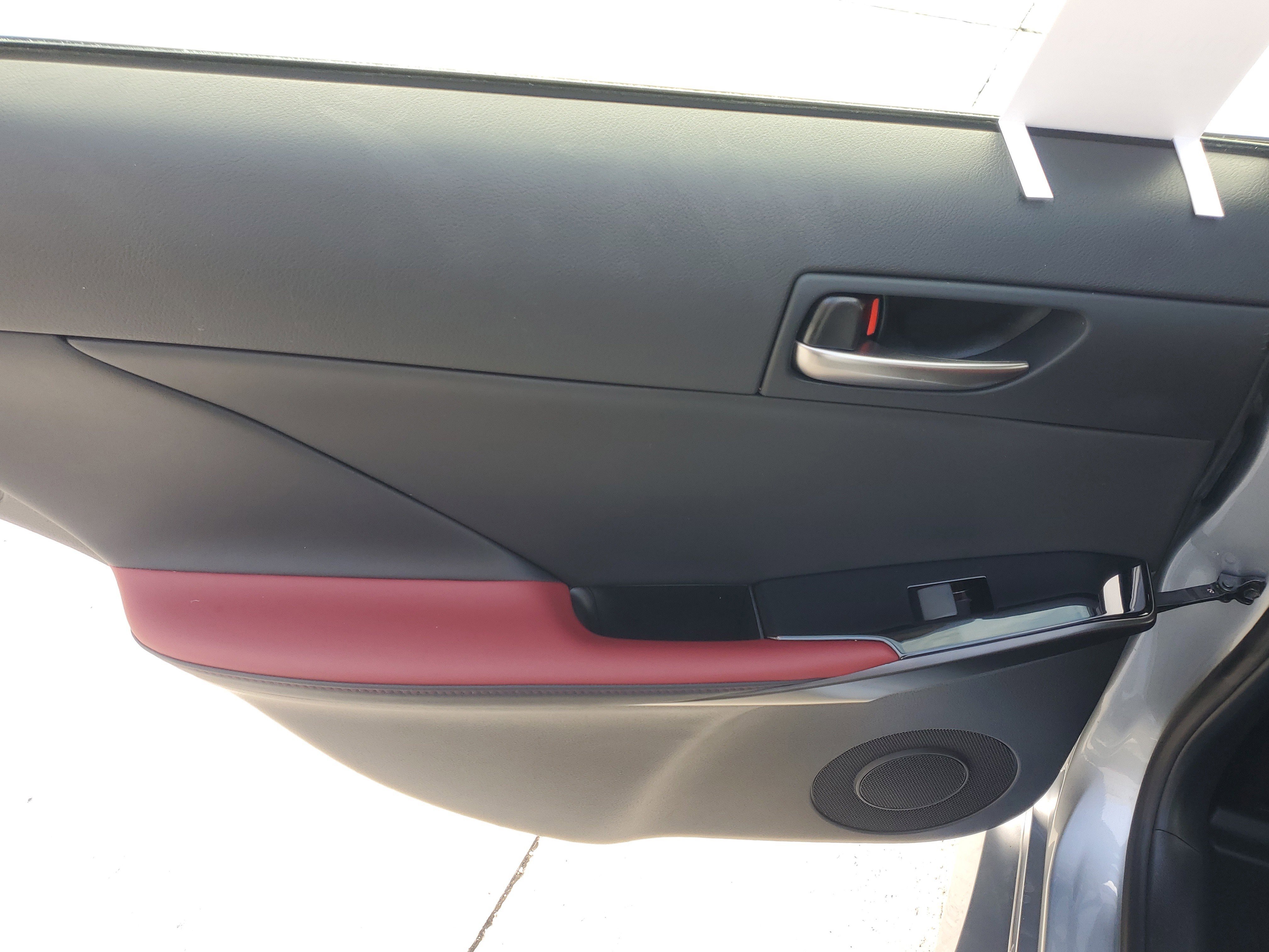 2024 Lexus IS 300 photo 8