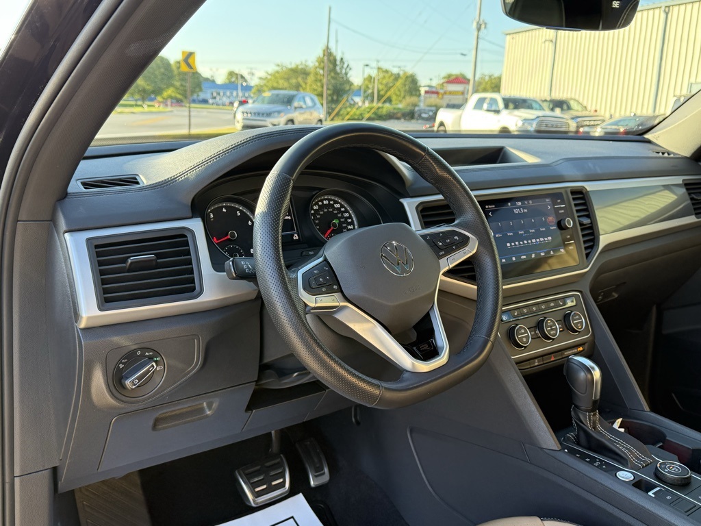 2021 Volkswagen Atlas Cross Sport V6 SE Technology R-Line photo 14