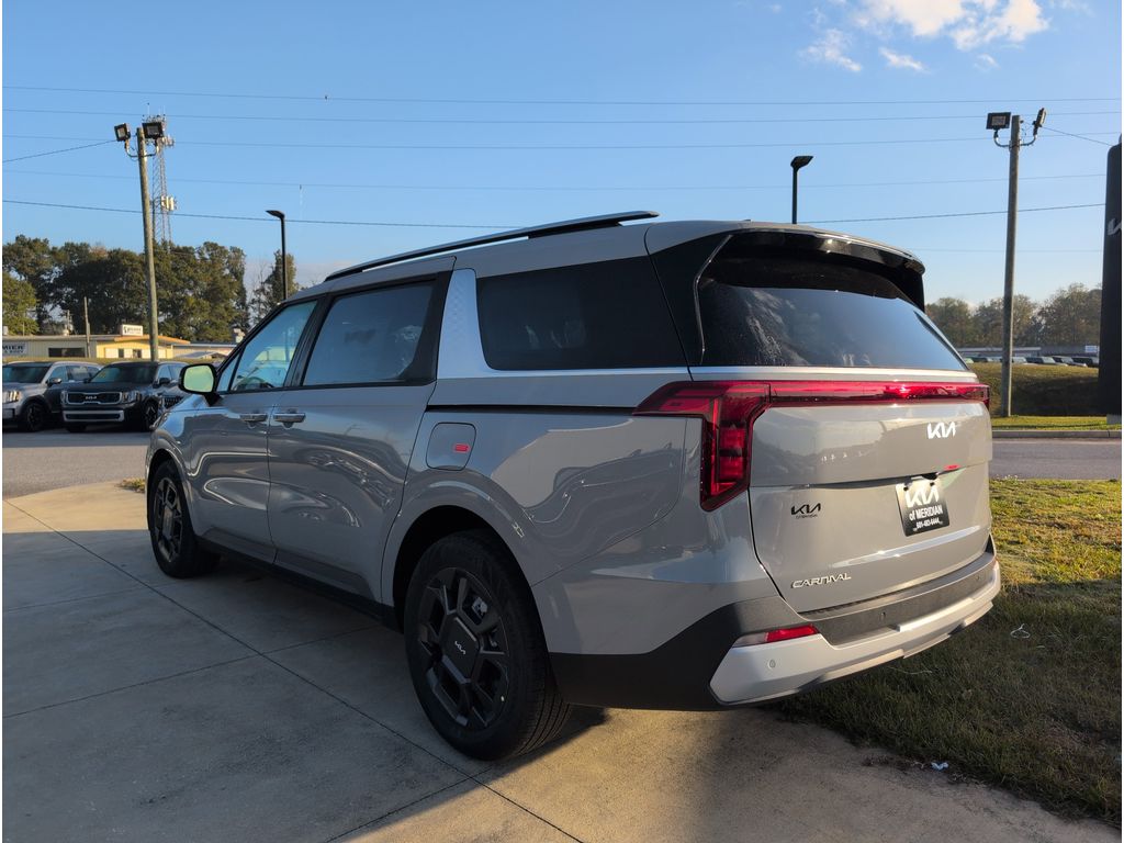 2026 Kia Carnival EX photo 2
