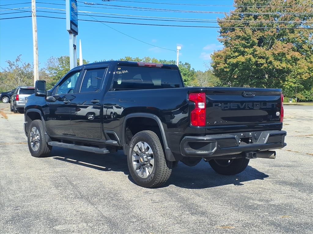 2024 Chevrolet Silverado 2500HD Custom photo 6