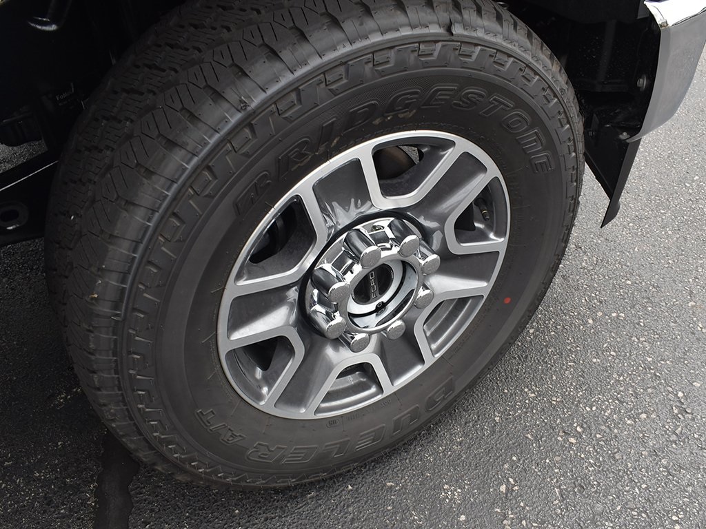 2025 Ford F-350 XLT photo 5