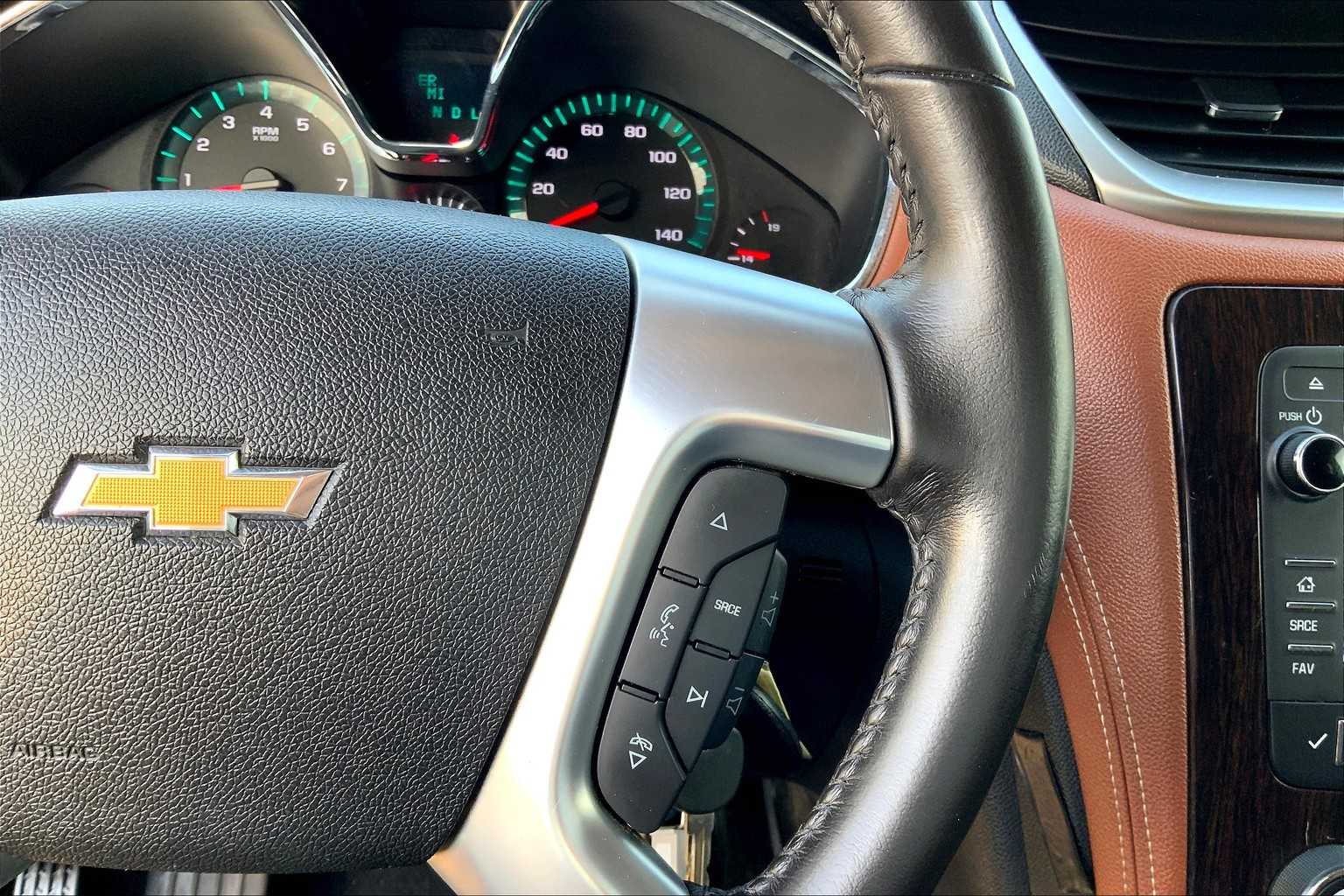 2015 Chevrolet Traverse 1LT photo 22
