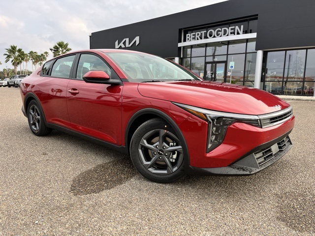 2025 Kia K4 LXS's photo