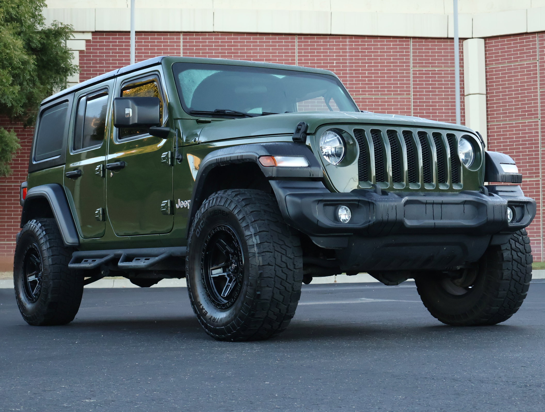 2021 Jeep Wrangler Unlimited Sport's photo