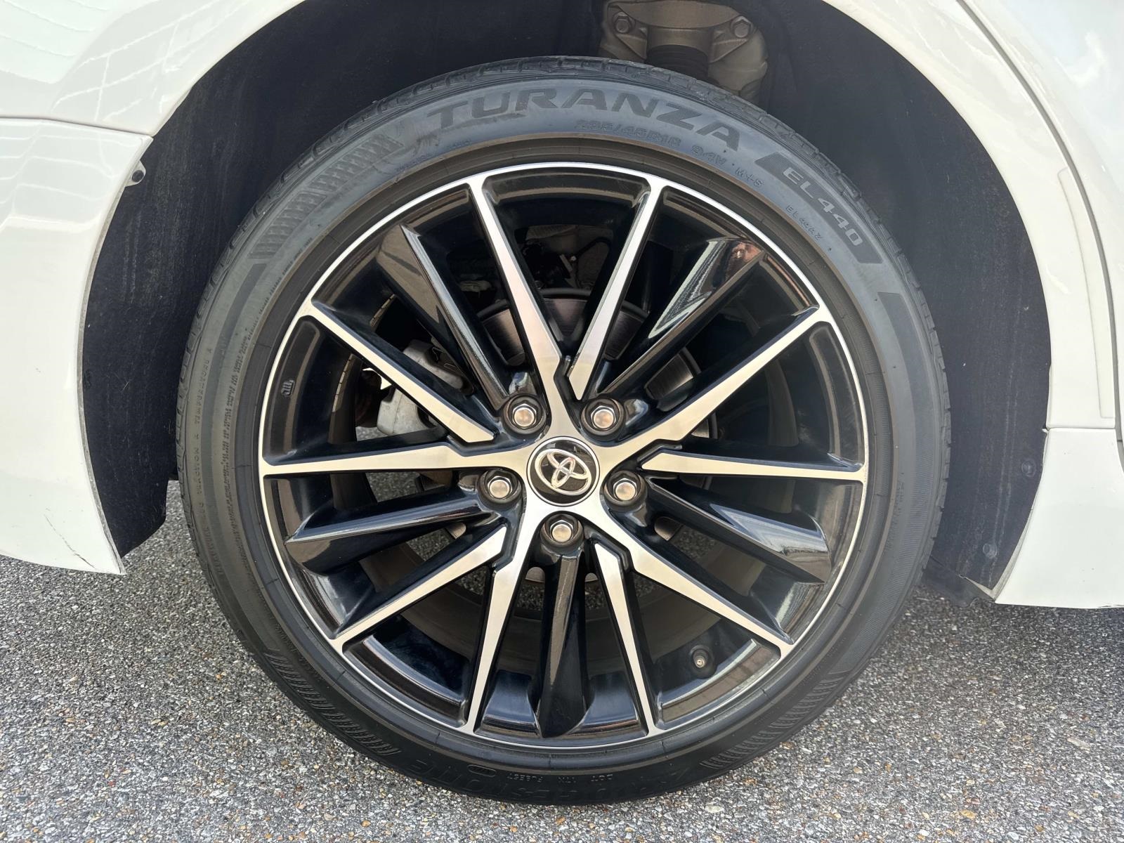 2024 Toyota Camry SE photo 4