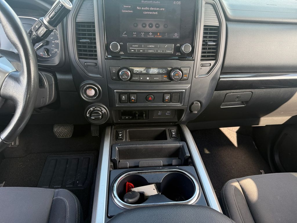 2023 Nissan Titan SV photo 11