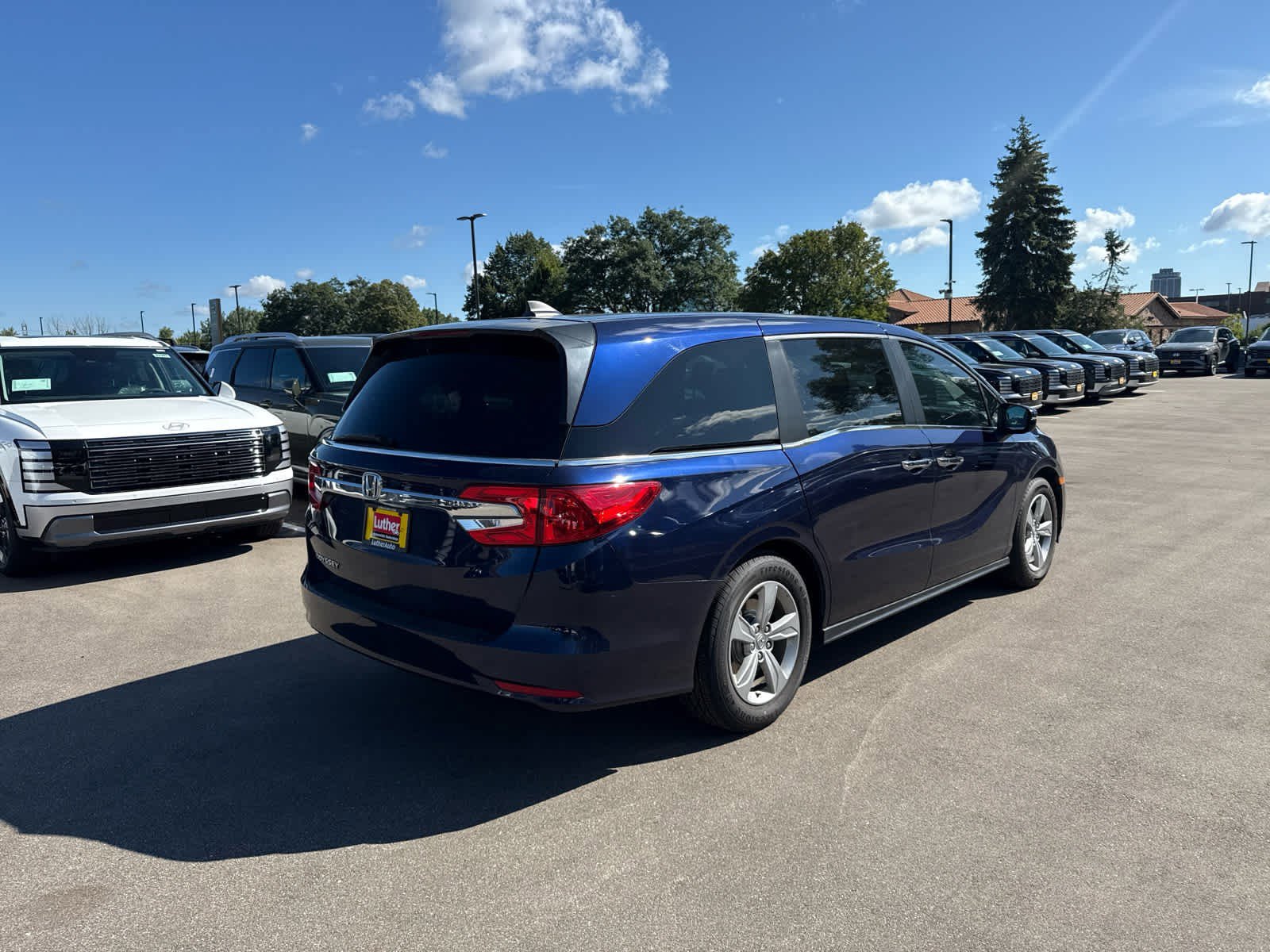 Used 2019 Honda Odyssey EX-L with VIN 5FNRL6H70KB054664 for sale in Bloomington, Minnesota