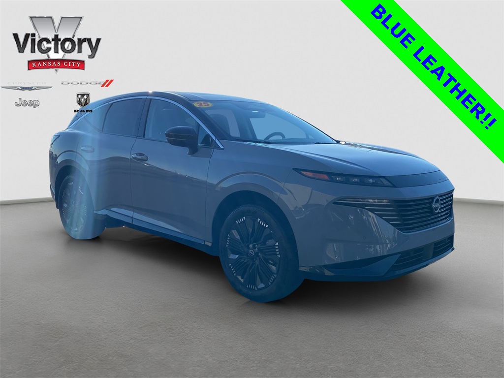 2025 Nissan Murano Platinum's photo