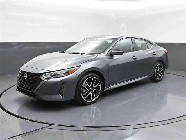 2025 Nissan Sentra SR photo 3