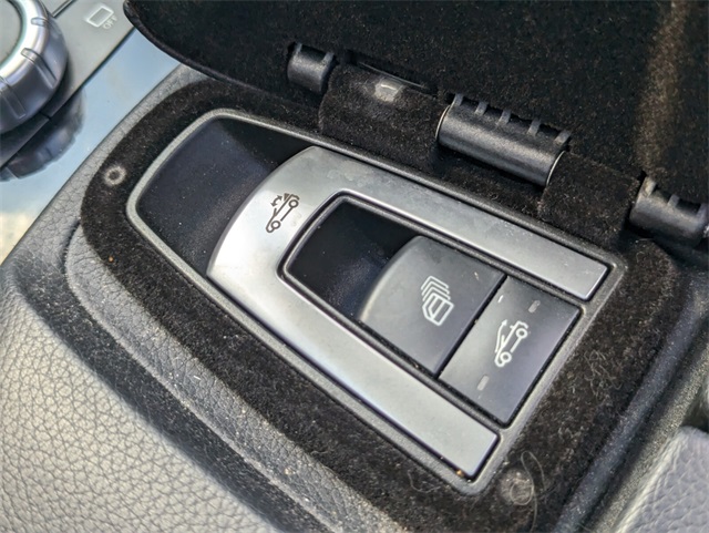 2016 Mercedes Benz E 400 photo 25