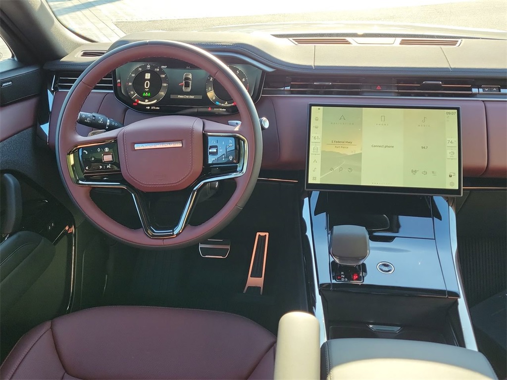 2025 Land Rover Range Rover Sport SE photo 16