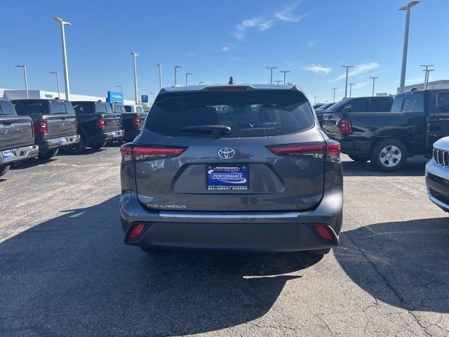 2023 Toyota Highlander XLE photo 9