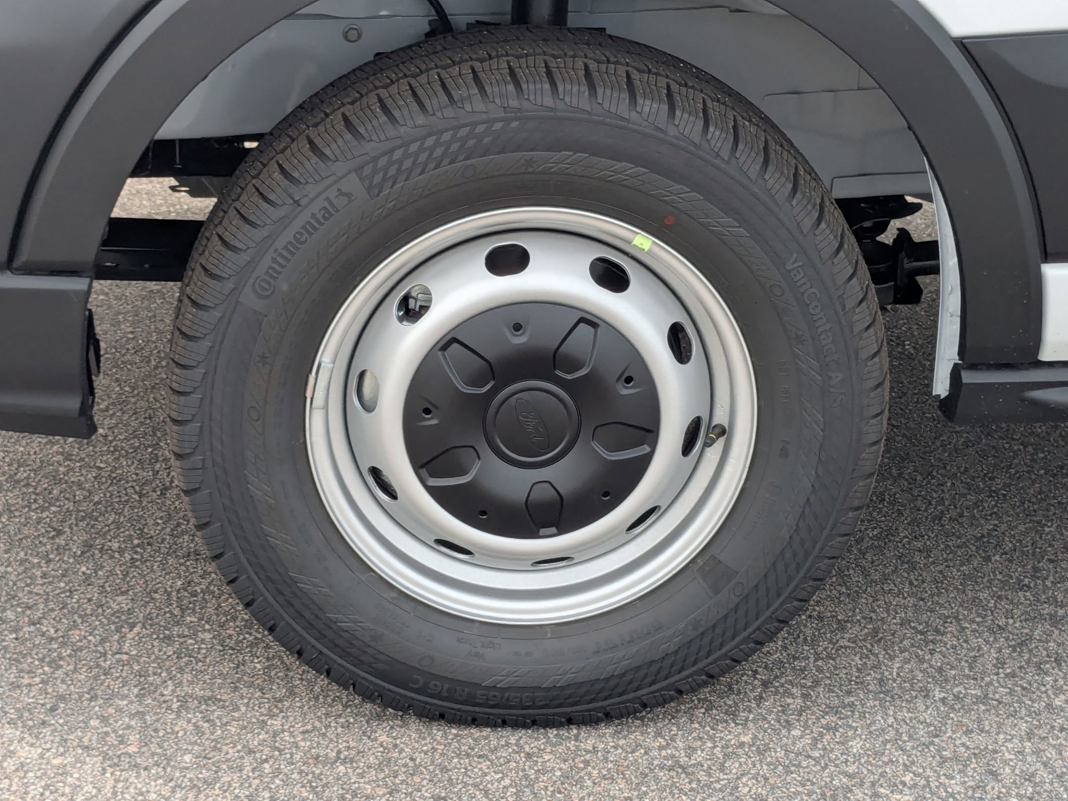 2025 Ford Transit photo 3