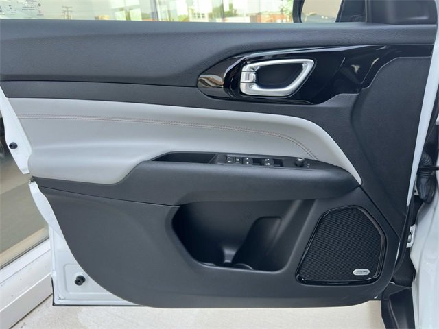 2022 Jeep Compass Limited photo 40