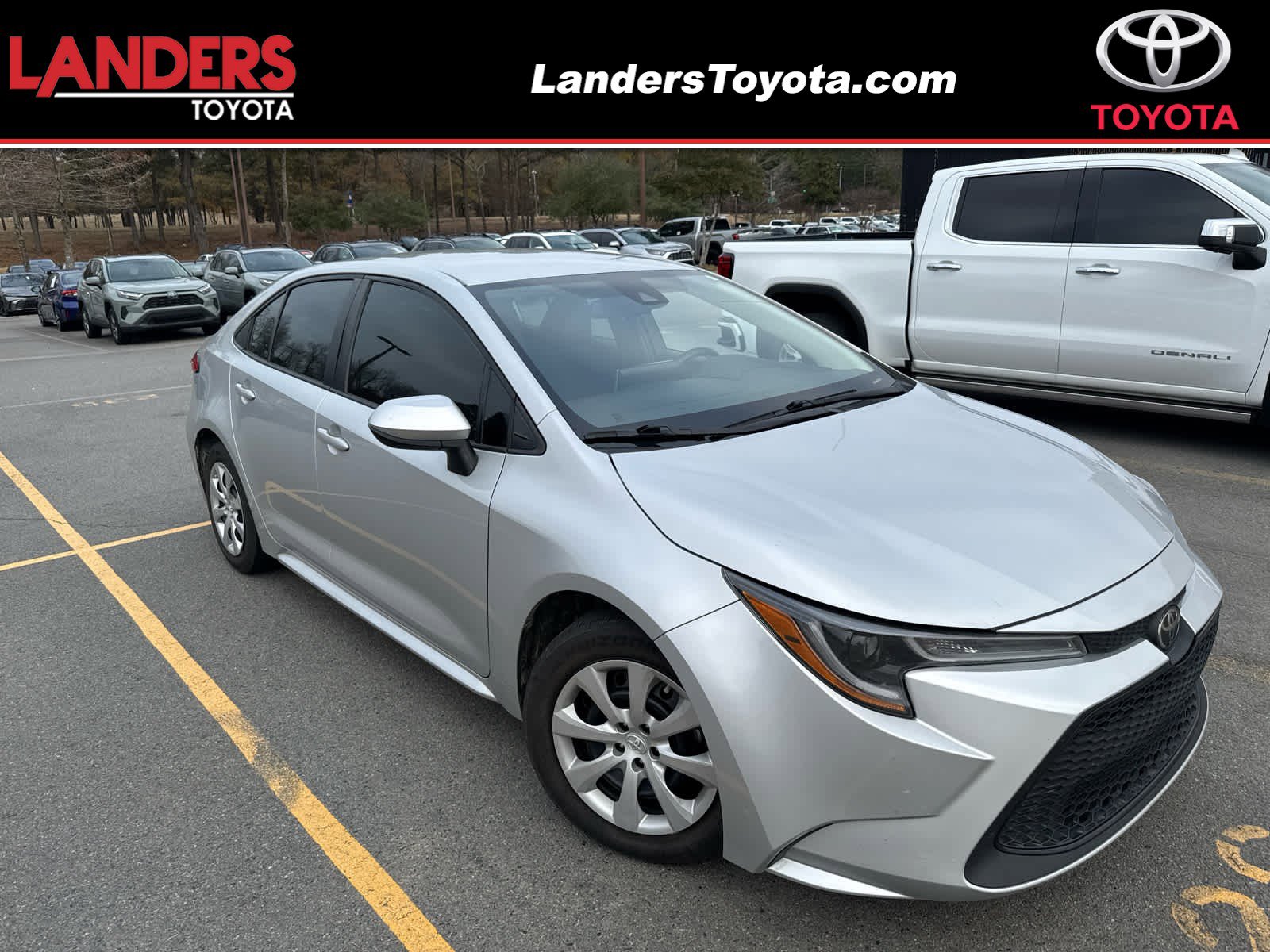 2021 Toyota Corolla LE's photo