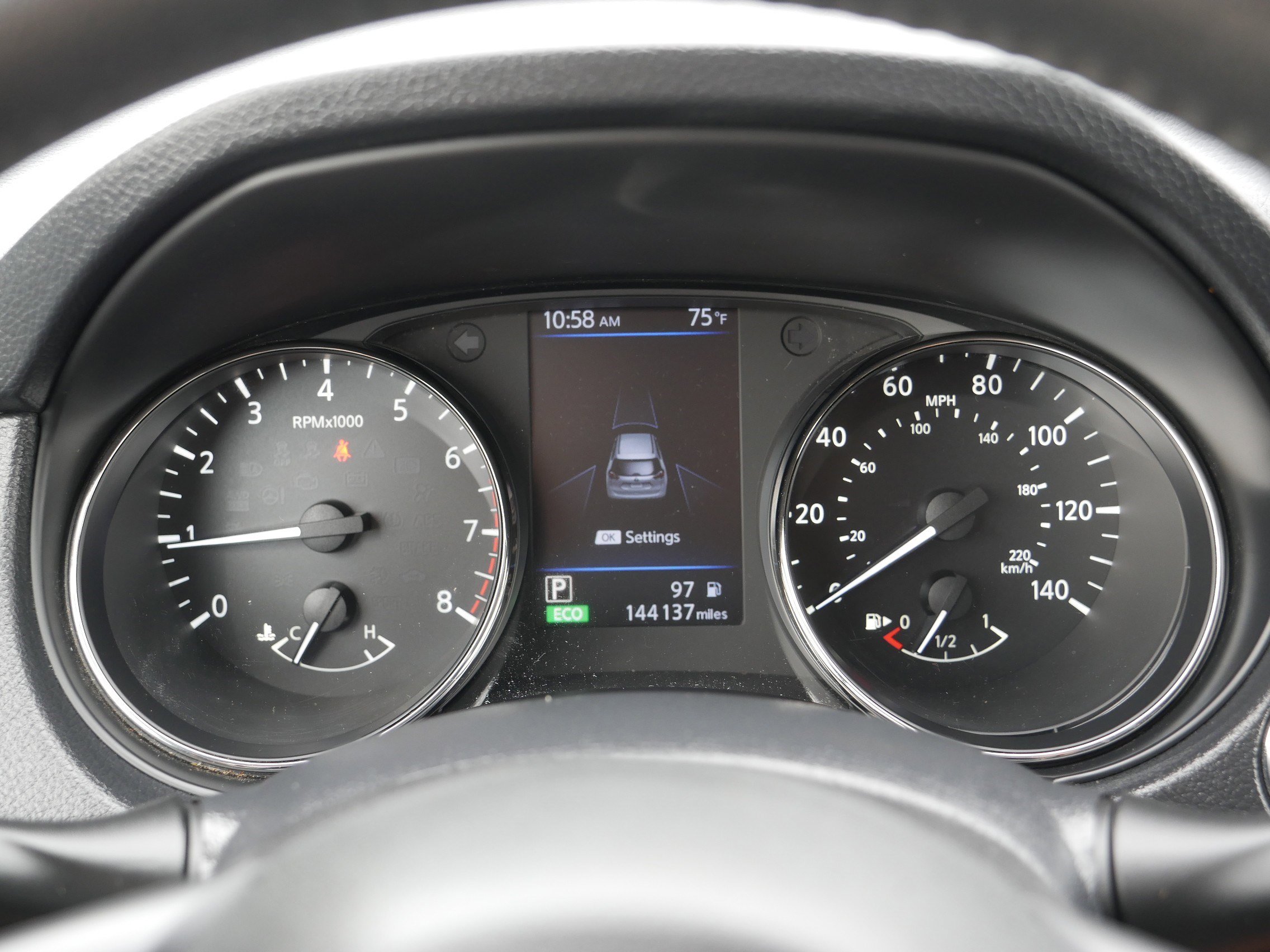 2019 Nissan Rogue SV photo 21