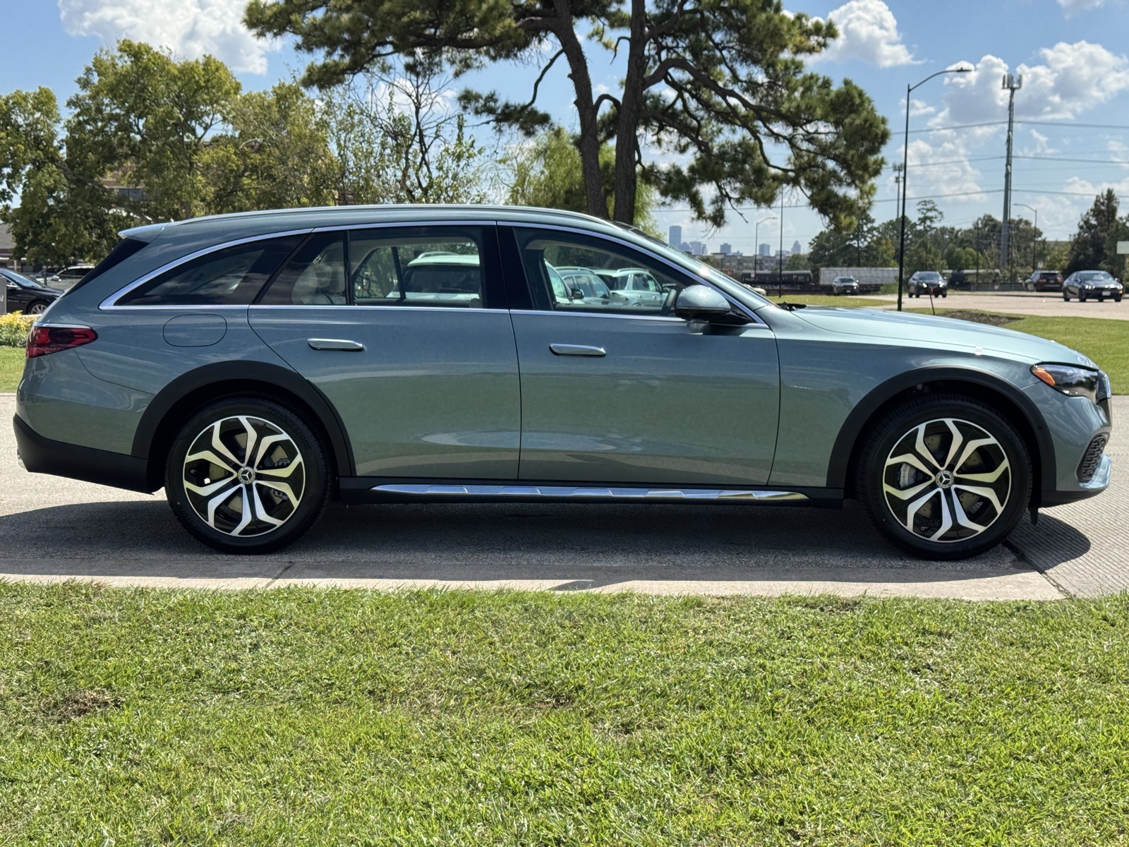 2026 Mercedes Benz E 450 4MATIC All-Terrain Wagon photo 2