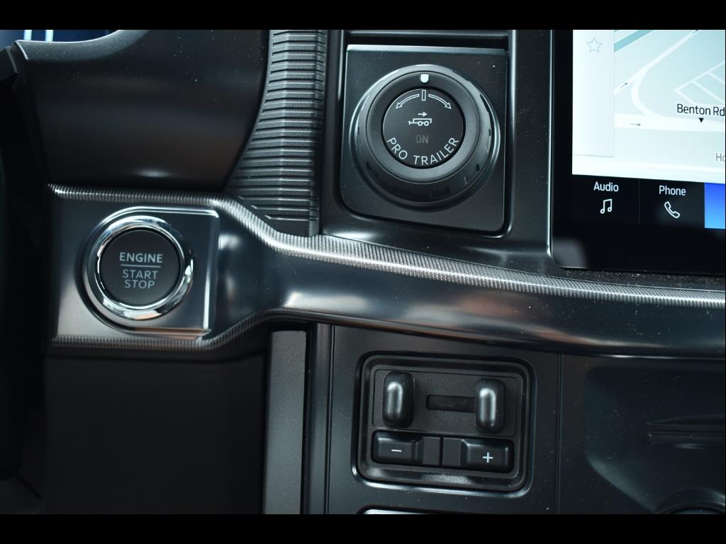 2025 Ford F-150 Lariat photo 21