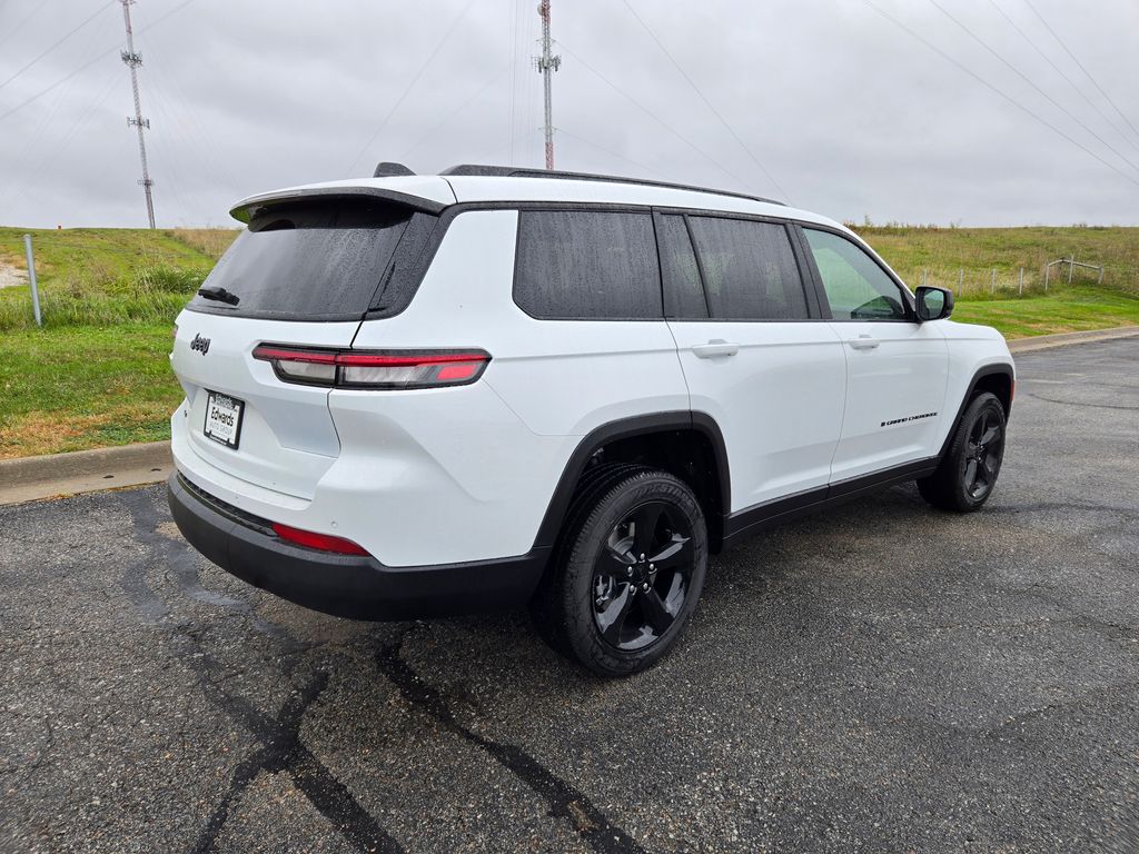 2025 Jeep Grand Cherokee Altitude X photo 2