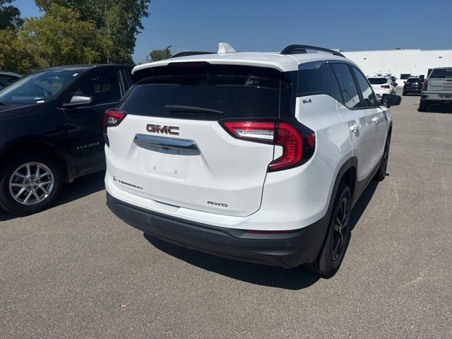 2023 Gmc Terrain SLE photo 3