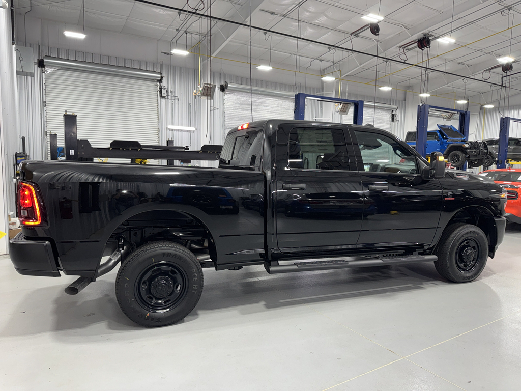 2025 Ram 2500 Tradesman photo 8