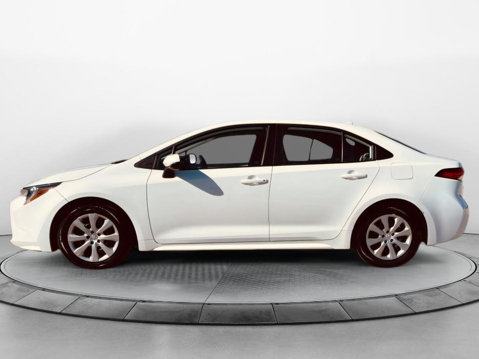 Used 2023 Toyota Corolla LE with VIN 5YFB4MDE8PP049649 for sale in Kansas City