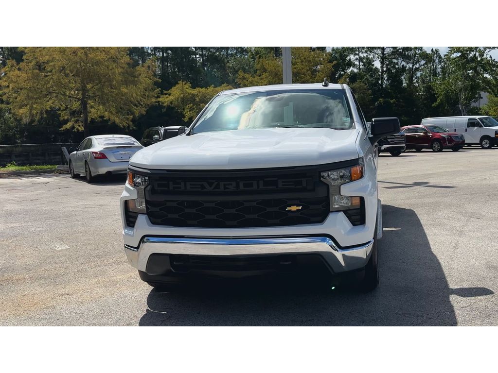 2024 Chevrolet Silverado 1500 photo 3