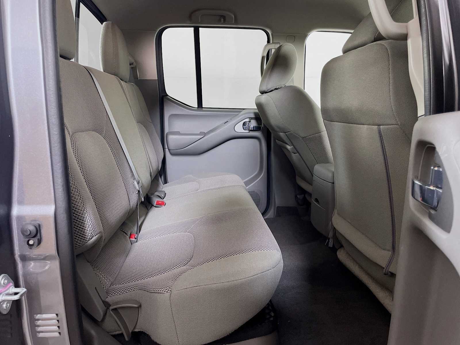 2021 Nissan Frontier SV photo 21
