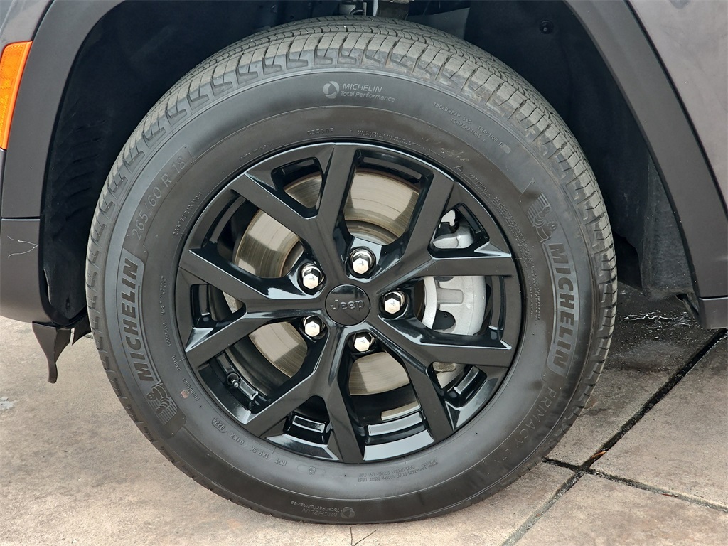 2024 Jeep Grand Cherokee Altitude photo 35