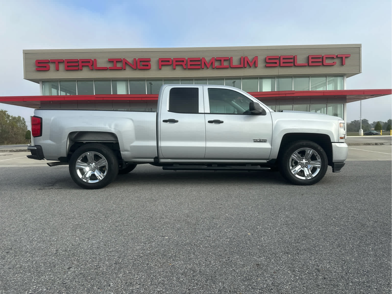 2018 Chevrolet Silverado 1500 Custom's photo