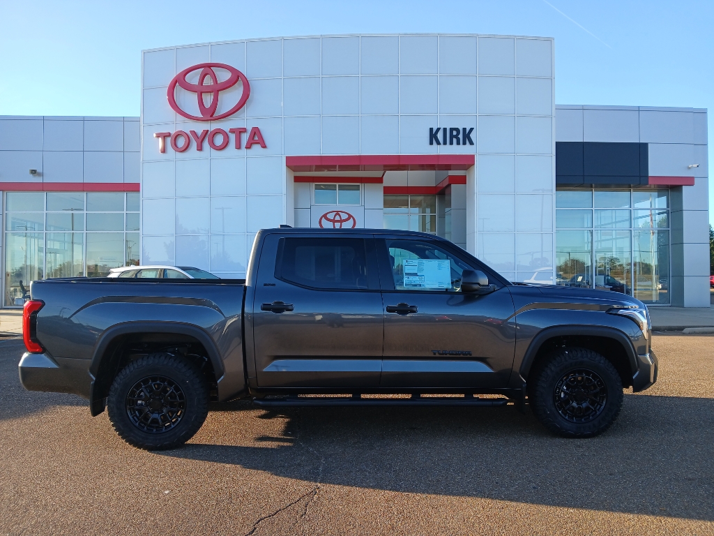 2026 Toyota Tundra SR5's photo