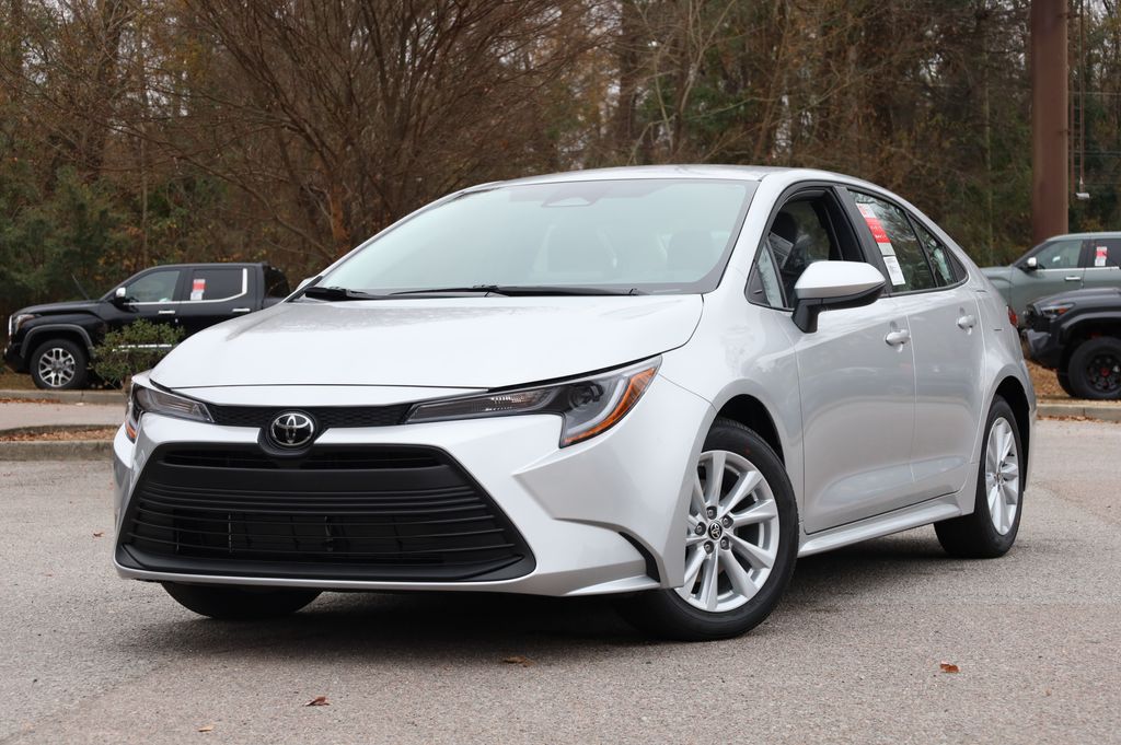 2026 Toyota Corolla LE FWD