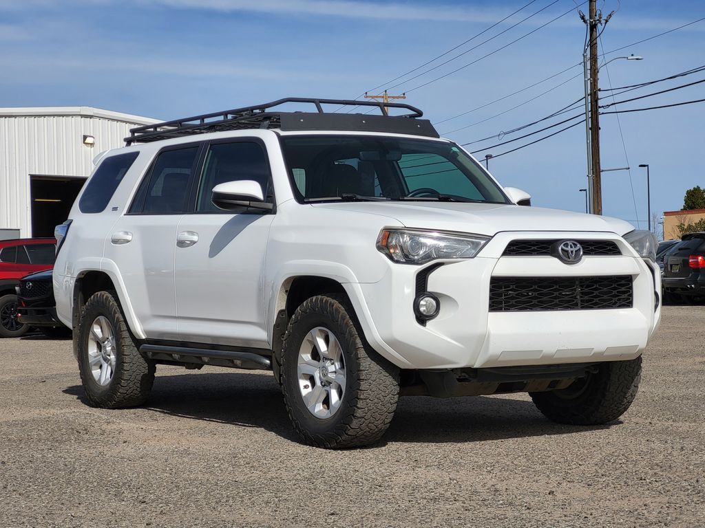 2014 Toyota 4Runner SR5 photo 3