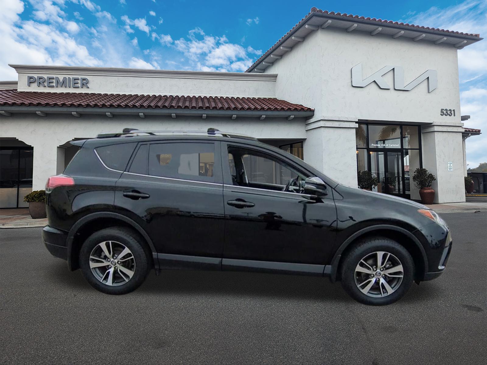 2018 Toyota RAV4 XLE photo 3