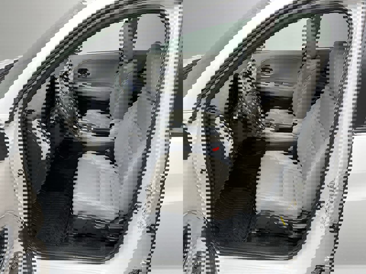 2016 Honda HR-V EX-L photo 3