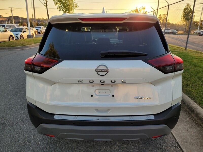 2023 Nissan Rogue SV photo 4