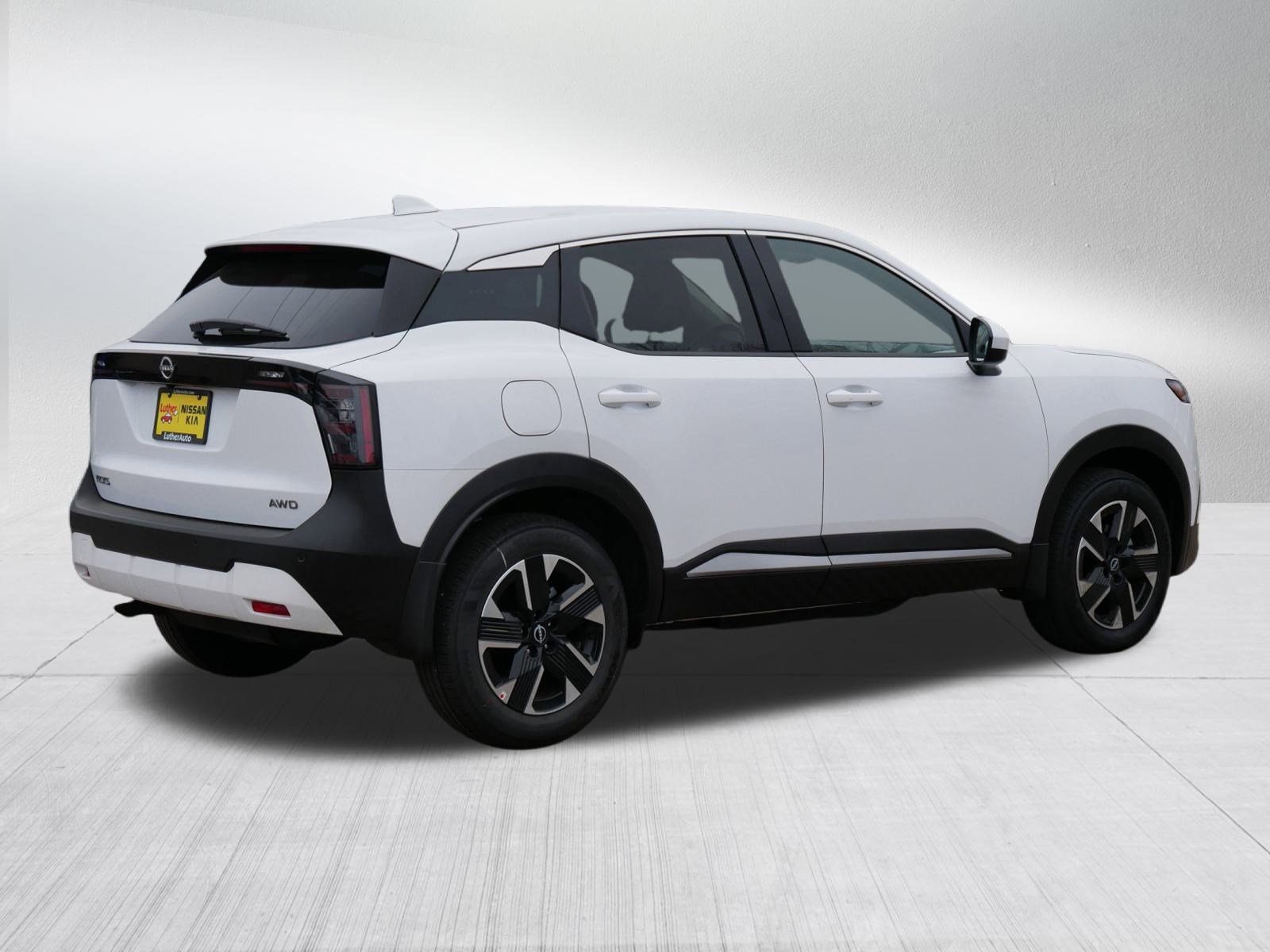 2025 Nissan Kicks SV photo 3