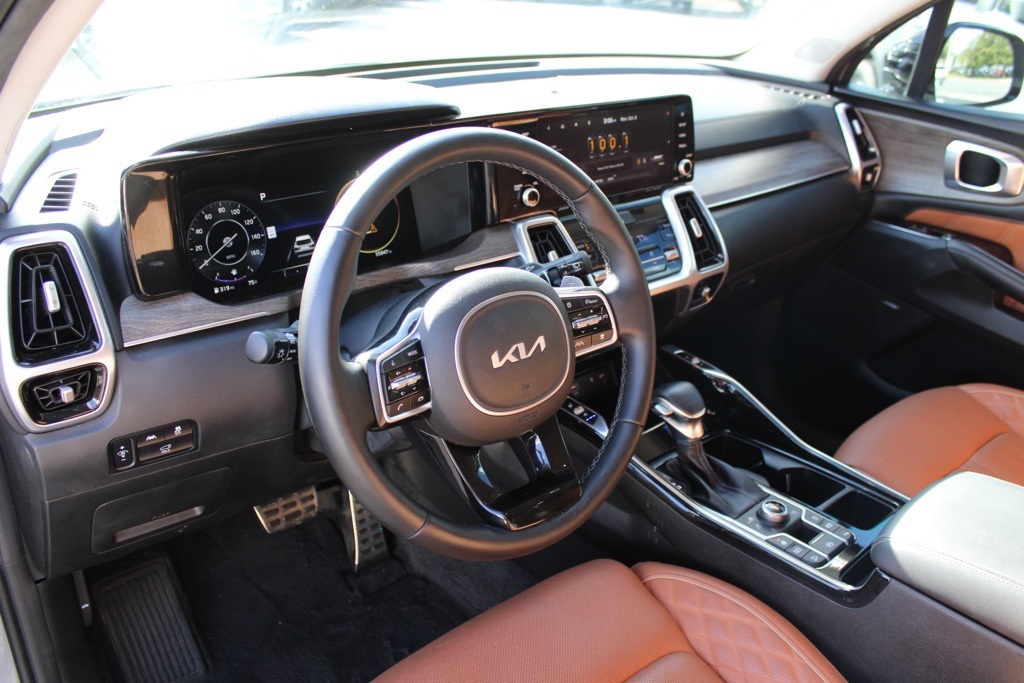 2022 Kia Sorento X-Line SX Prestige photo 2