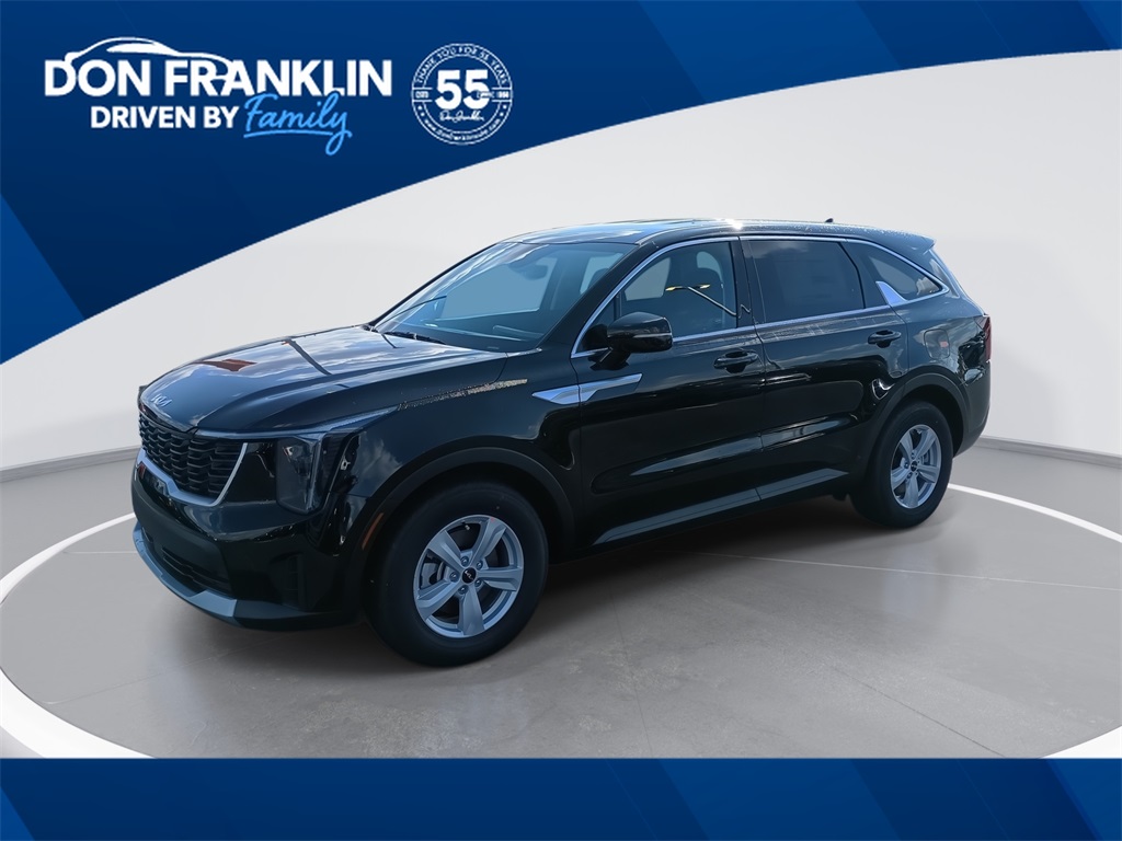 2026 Kia Sorento LX's photo