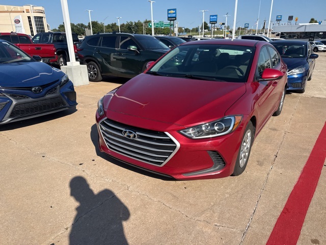Used 2017 Hyundai Elantra SE with VIN KMHD74LFXHU079438 for sale in Midwest City, OK