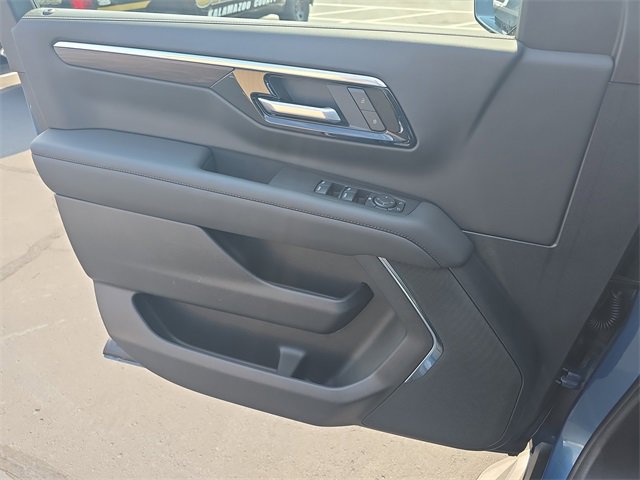 2025 Chevrolet Tahoe LS photo 26