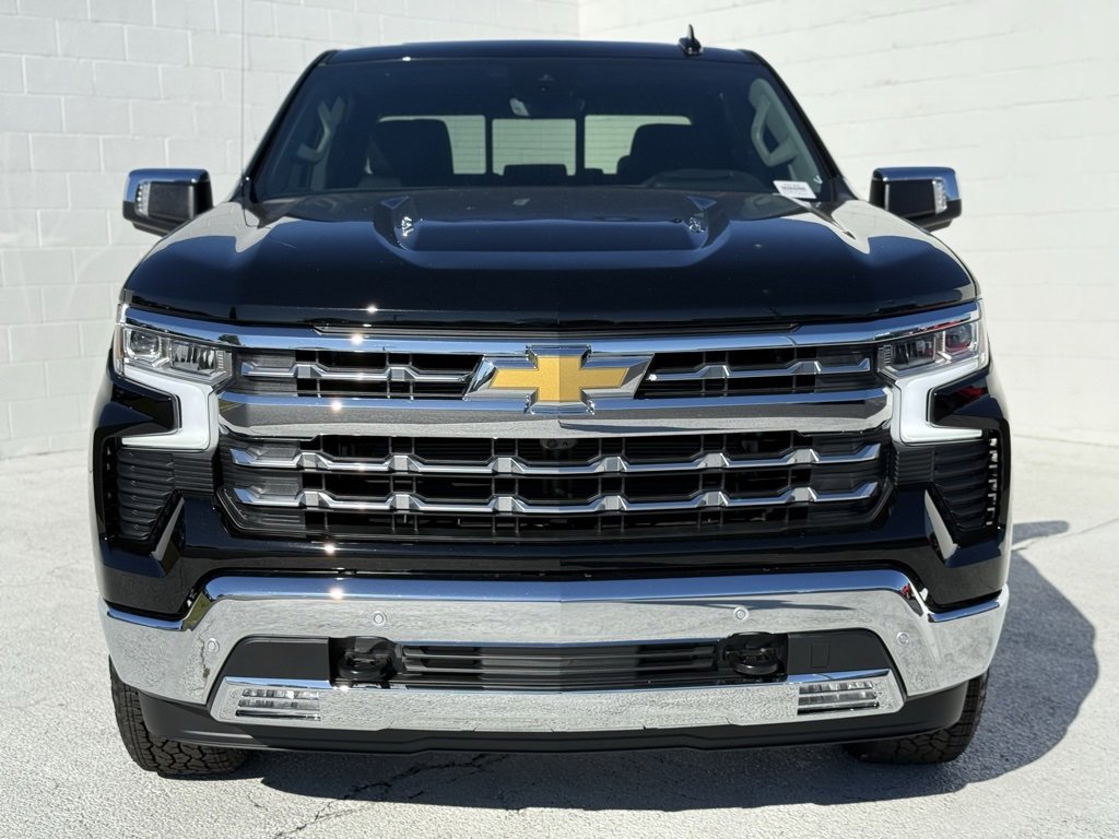 2026 Chevrolet Silverado 1500 LTZ photo 3