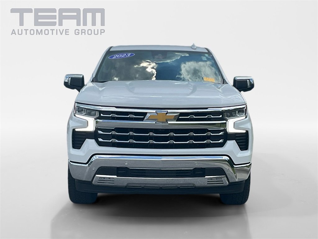 2023 Chevrolet Silverado 1500 LTZ photo 2